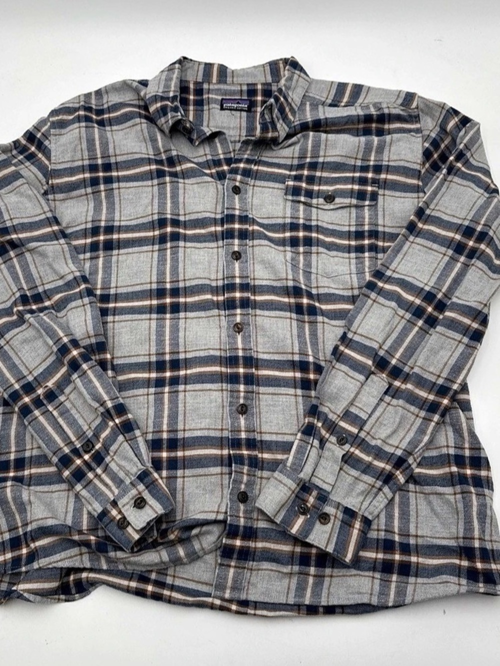 Patagonia Men's XL Long-Sleeved Fjord Flannel Shirt